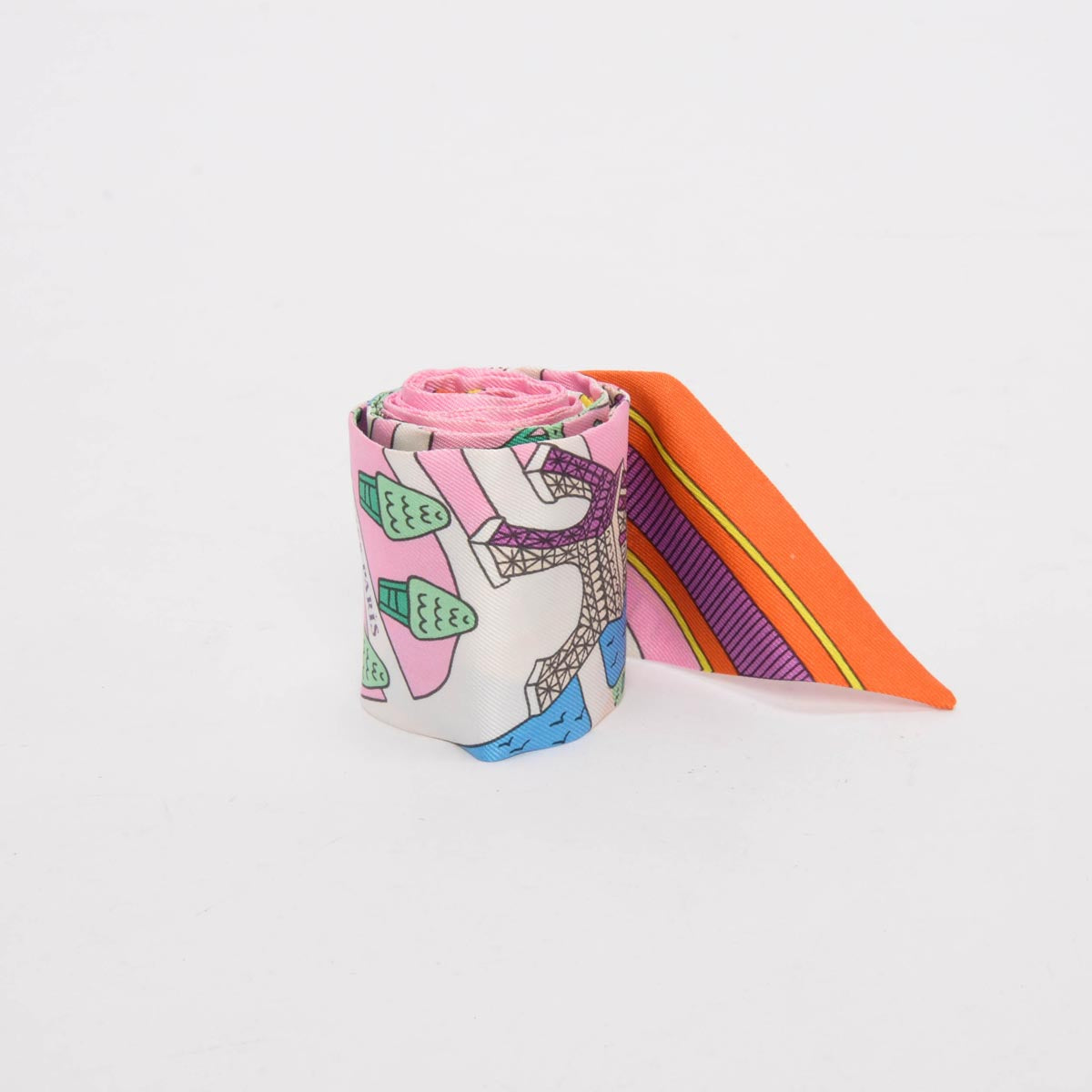 Hermes Pink Silk Les Nouveaux Amoureux de Paris Twilly